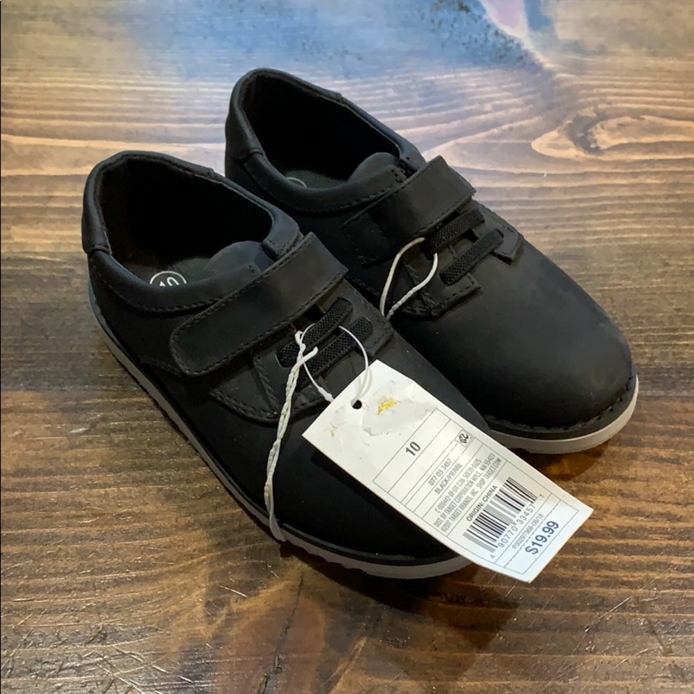 Cat and Jack Boys Pierre Strap Dress Oxfords Sz 10